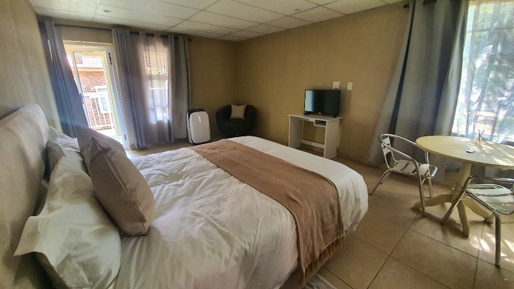 Gauteng Accommodation at Koi Inn | Viya