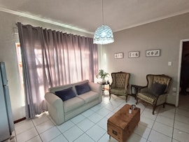 Cape Town Accommodation at Queens Comfort | Viya