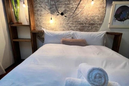 Twelve First Avenue Holiday Home
