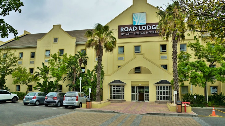  by Road Lodge Cape Town International Airport | LekkeSlaap