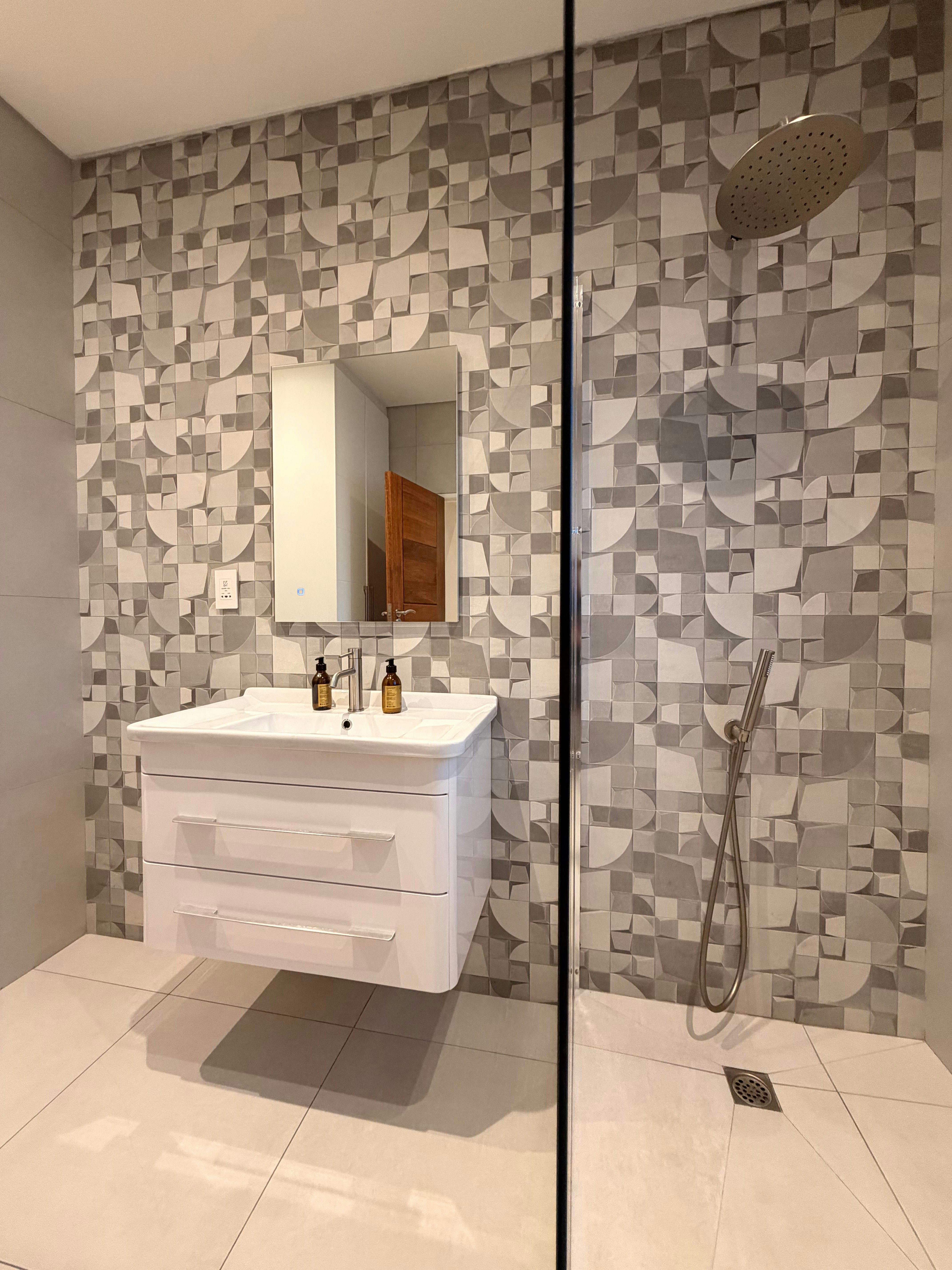 3 Bed 3 Bath Penthouse ICP606 image no 82 of 86