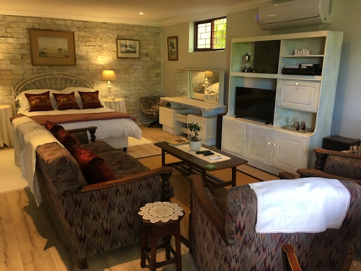 Western Cape Accommodation at Geranium Studio | Viya