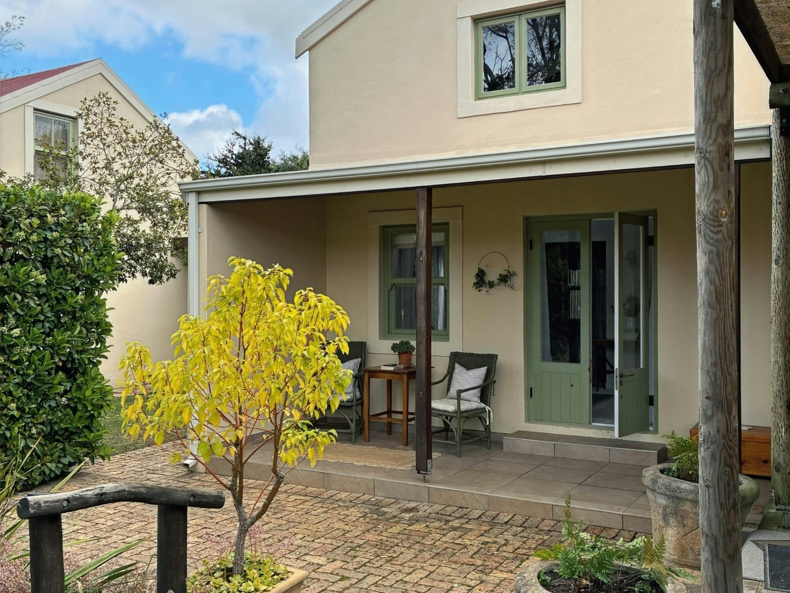 Petal Cottage image no 1 of 16