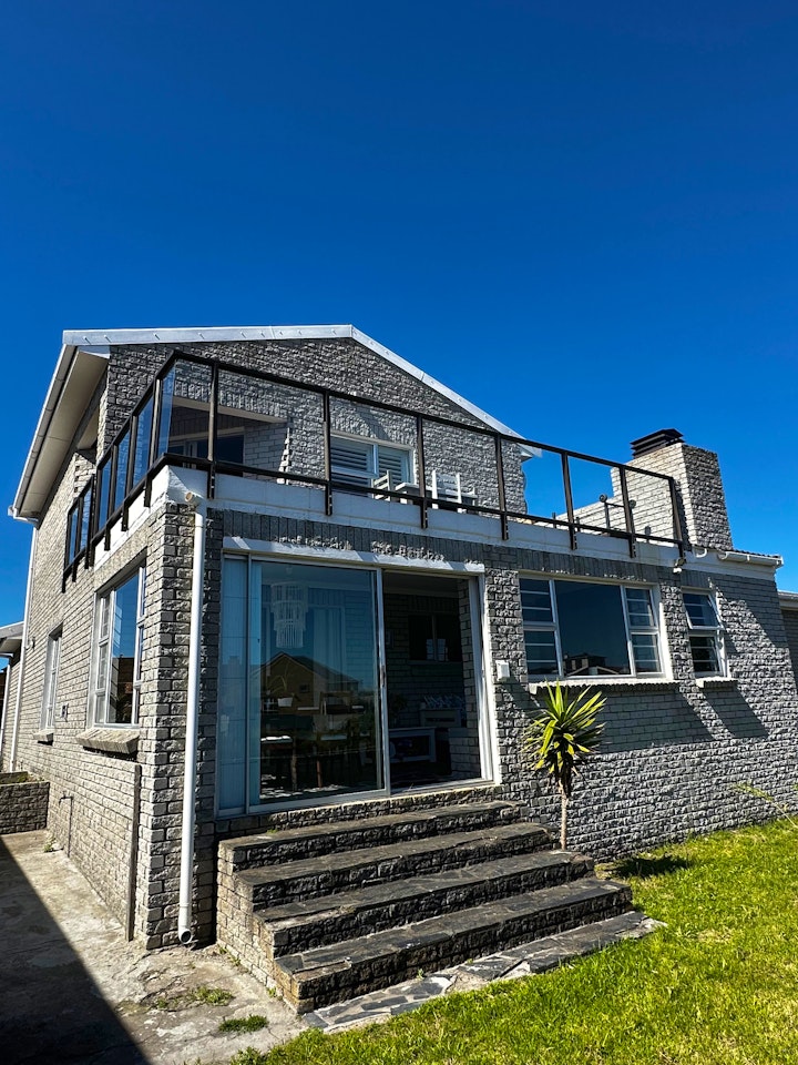 Gansbaai Accommodation at Huisie By Die See | Viya