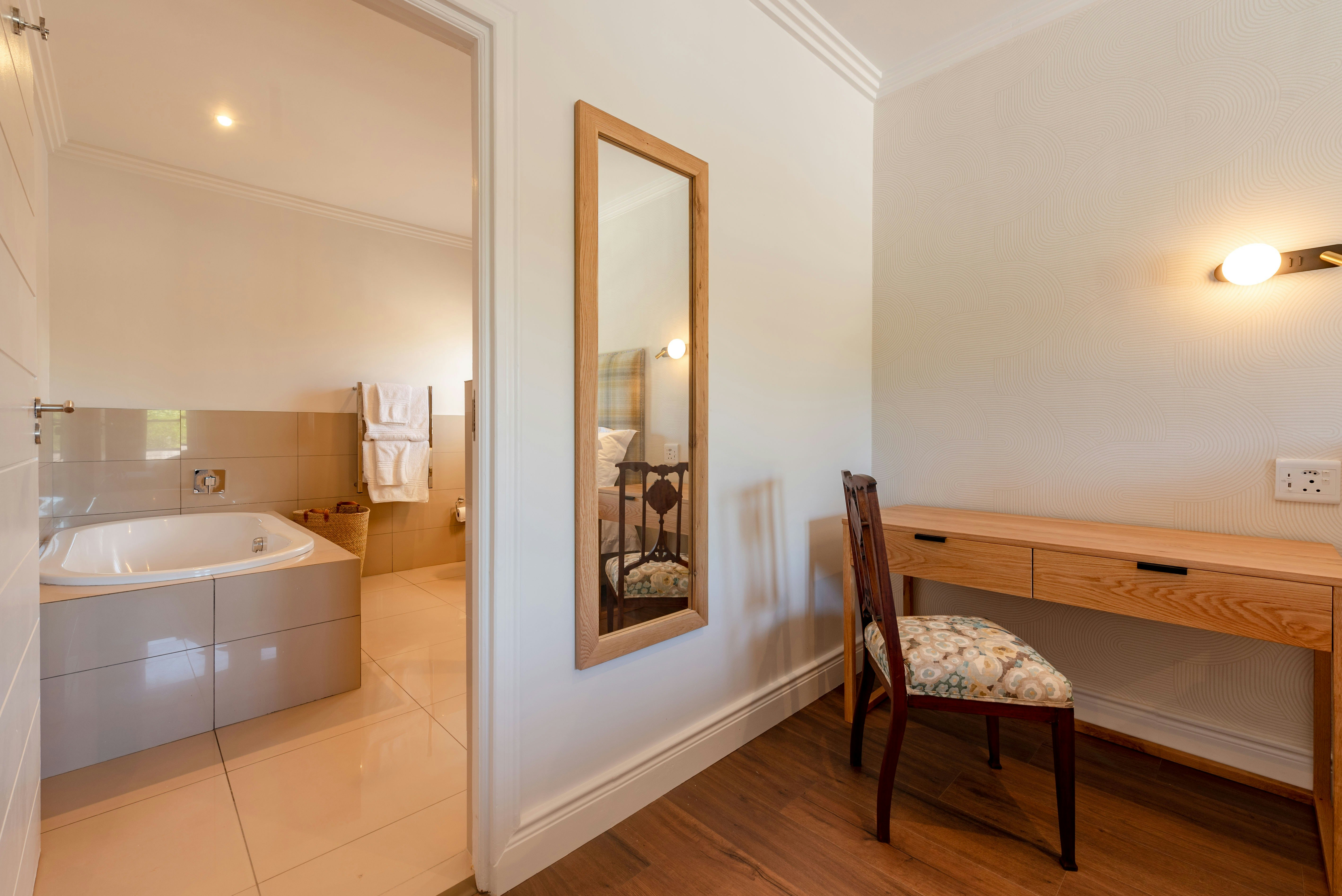 Waterside Resort Villa on Thesen Island image no 25 of 38