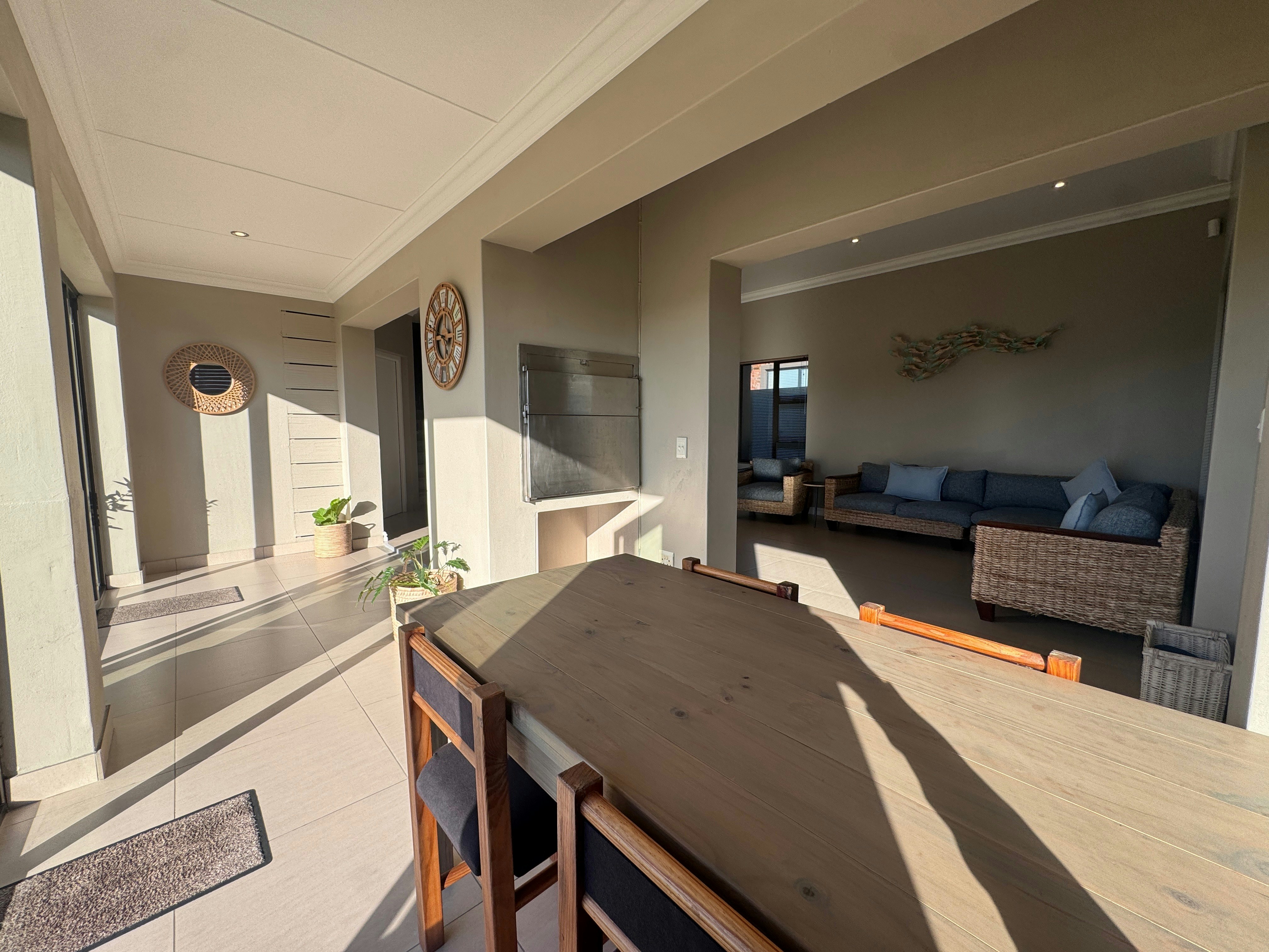 Luxury Beachhouse Villa image no 10 of 39