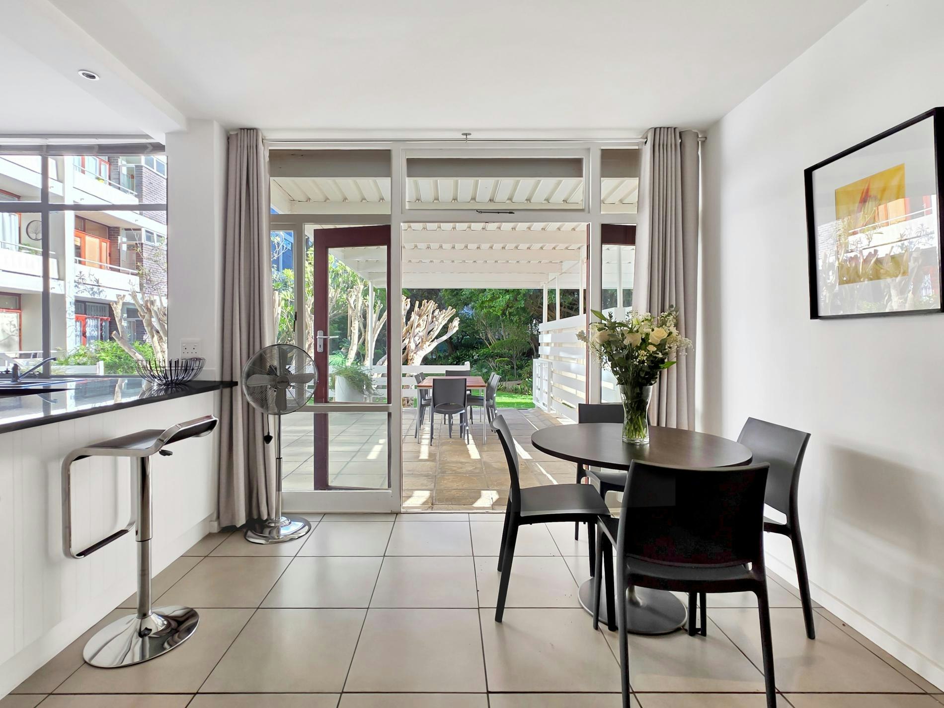 St Martini Gardens Patio Apartment image no 9 of 41