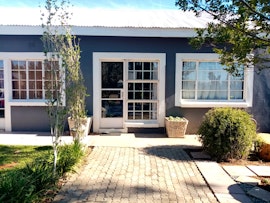 Karoo Accommodation at Oornagkamers at Hillstraat 10 | Viya