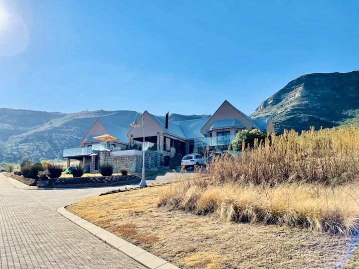 Drakensberg Accommodation at Clarens Grand Villa | Viya