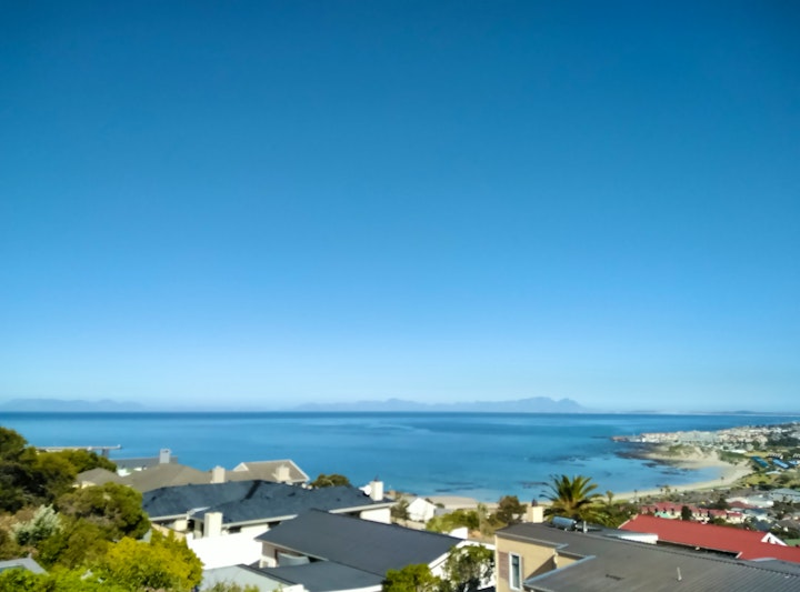Cape Town Accommodation at Chocolate Box Guest House | Viya