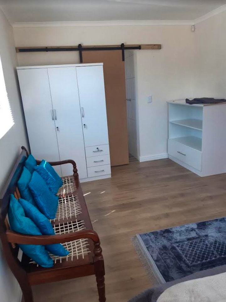 Overberg Accommodation at Die Wit Huisie | Viya
