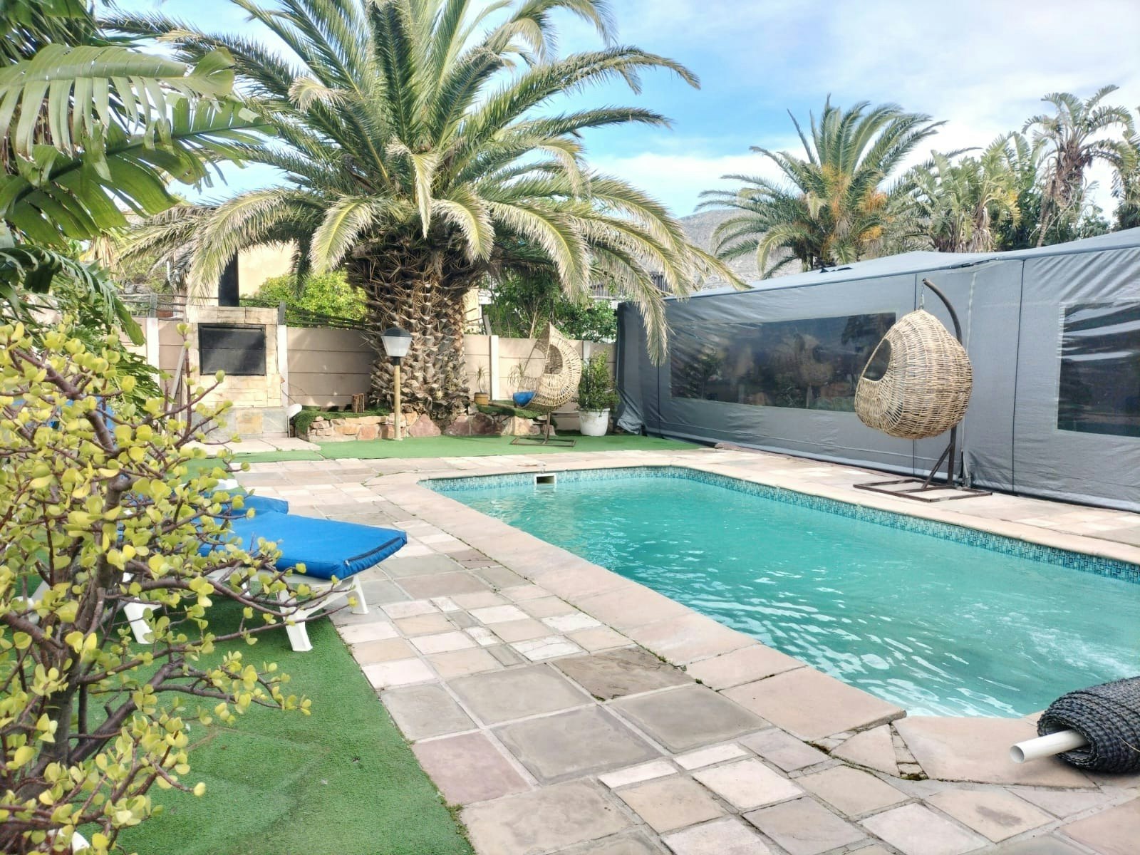Berry's Holiday Home image no 1 of 9