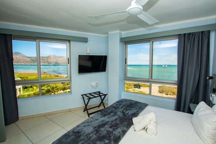 Cape Town Accommodation at Ocean Breeze Hotel | Viya