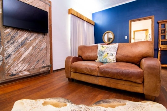 Twelve First Avenue Holiday Home