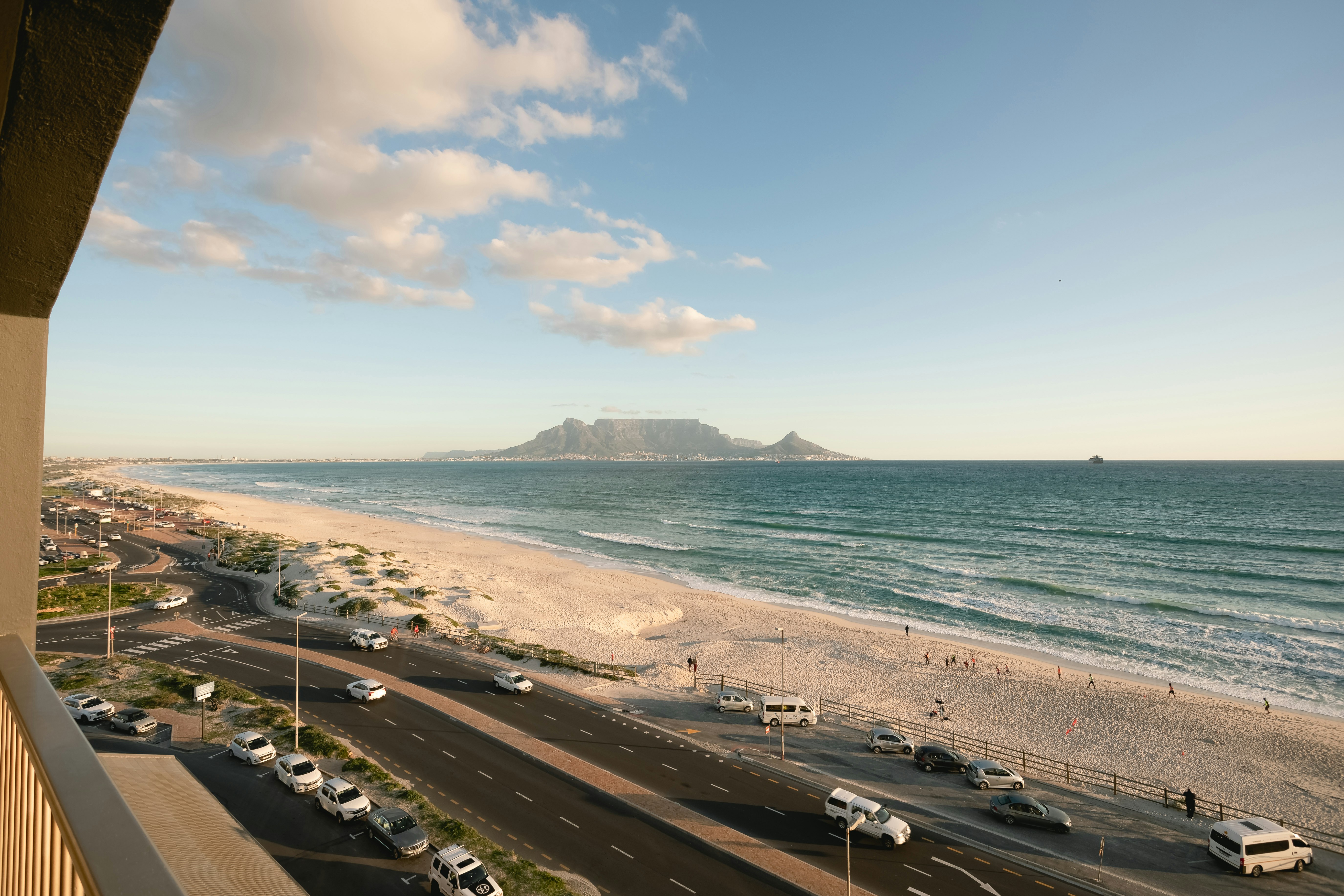 Bloubergstrand Accommodation - TravelGround