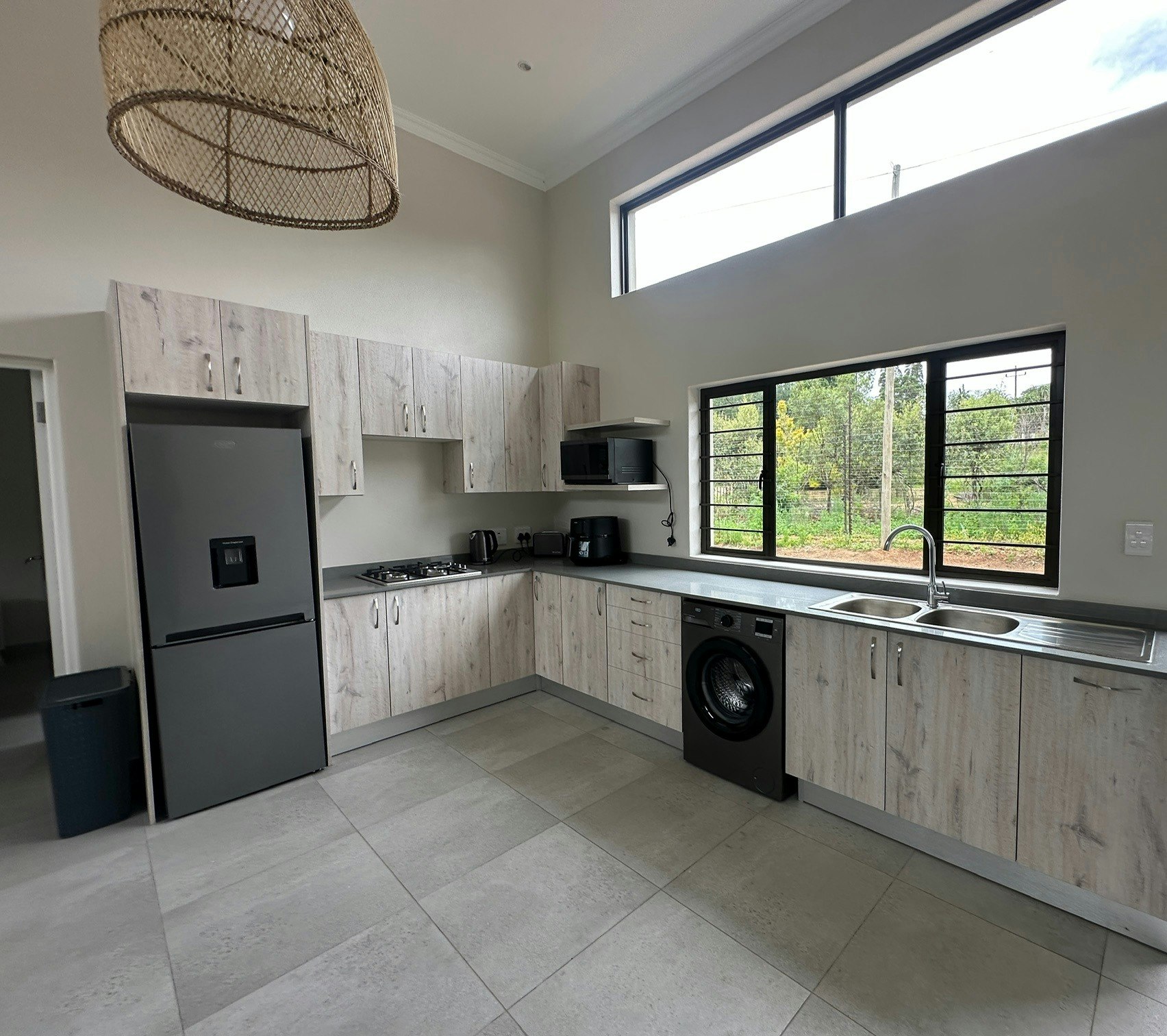 Ehlatini Cottages image no 4 of 9
