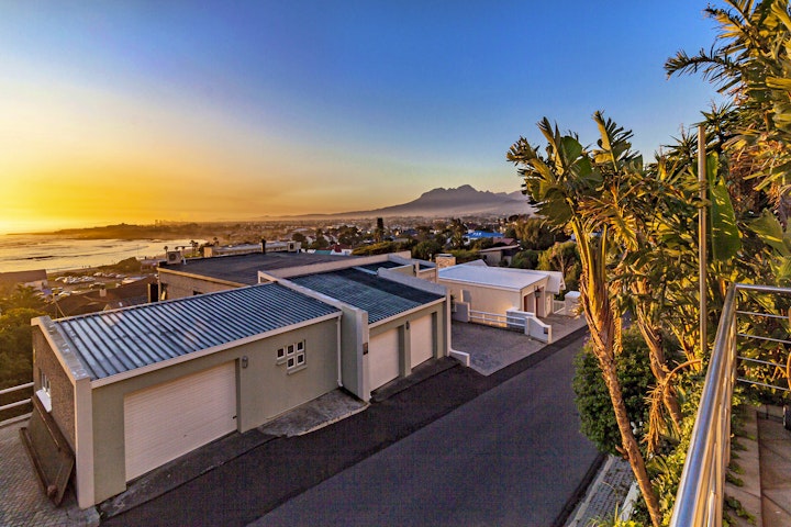 Cape Town Accommodation at Watt 51 | Viya