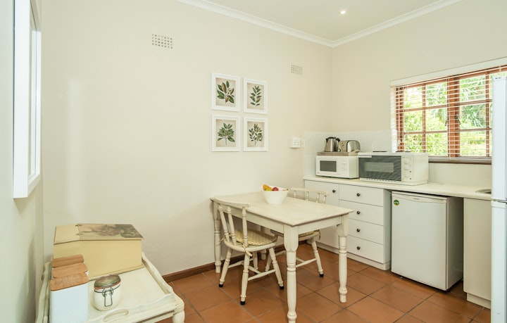 Cape Town Accommodation at Hidden Way Self-catering Cottage | Viya