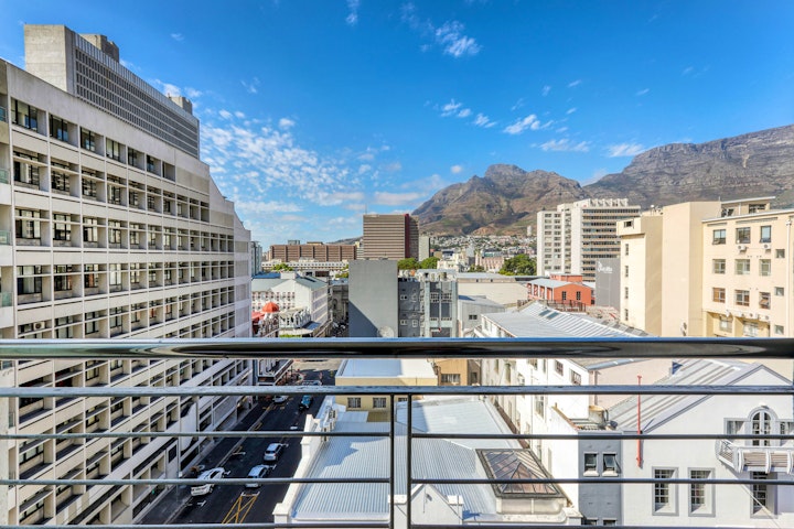 Cape Town Accommodation at Mountain View Trendy Apartment 710 | Viya