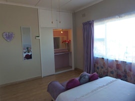 Margate Accommodation at Majestic Marine Self-catering Accommodation | Viya