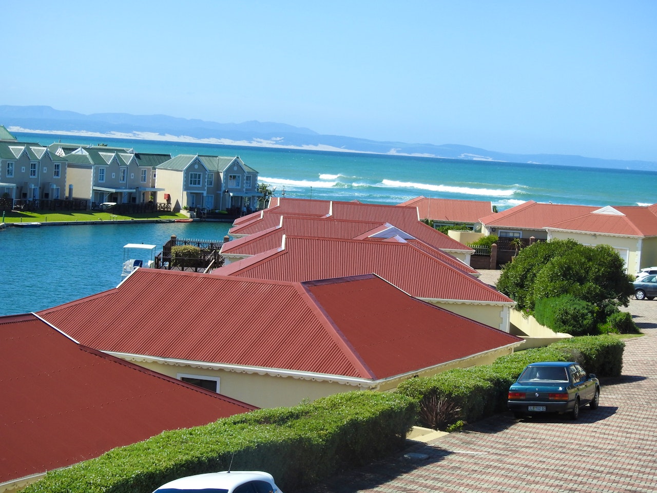 Jeffreys Bay Accommodation at  | Viya