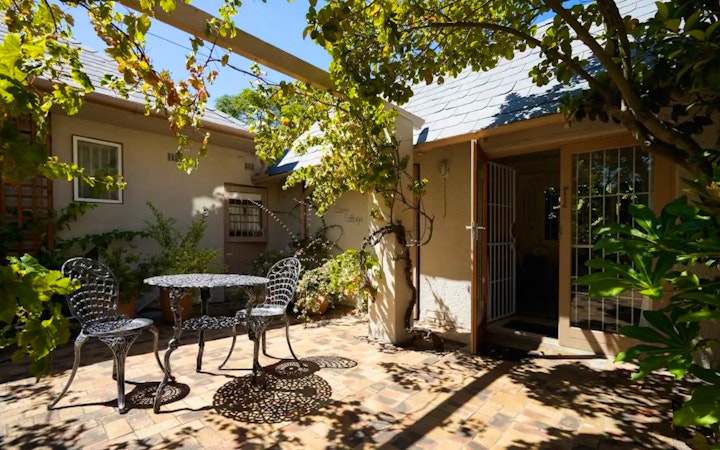 Southern Suburbs Accommodation at Squirrel's End Guest Cottage | Viya