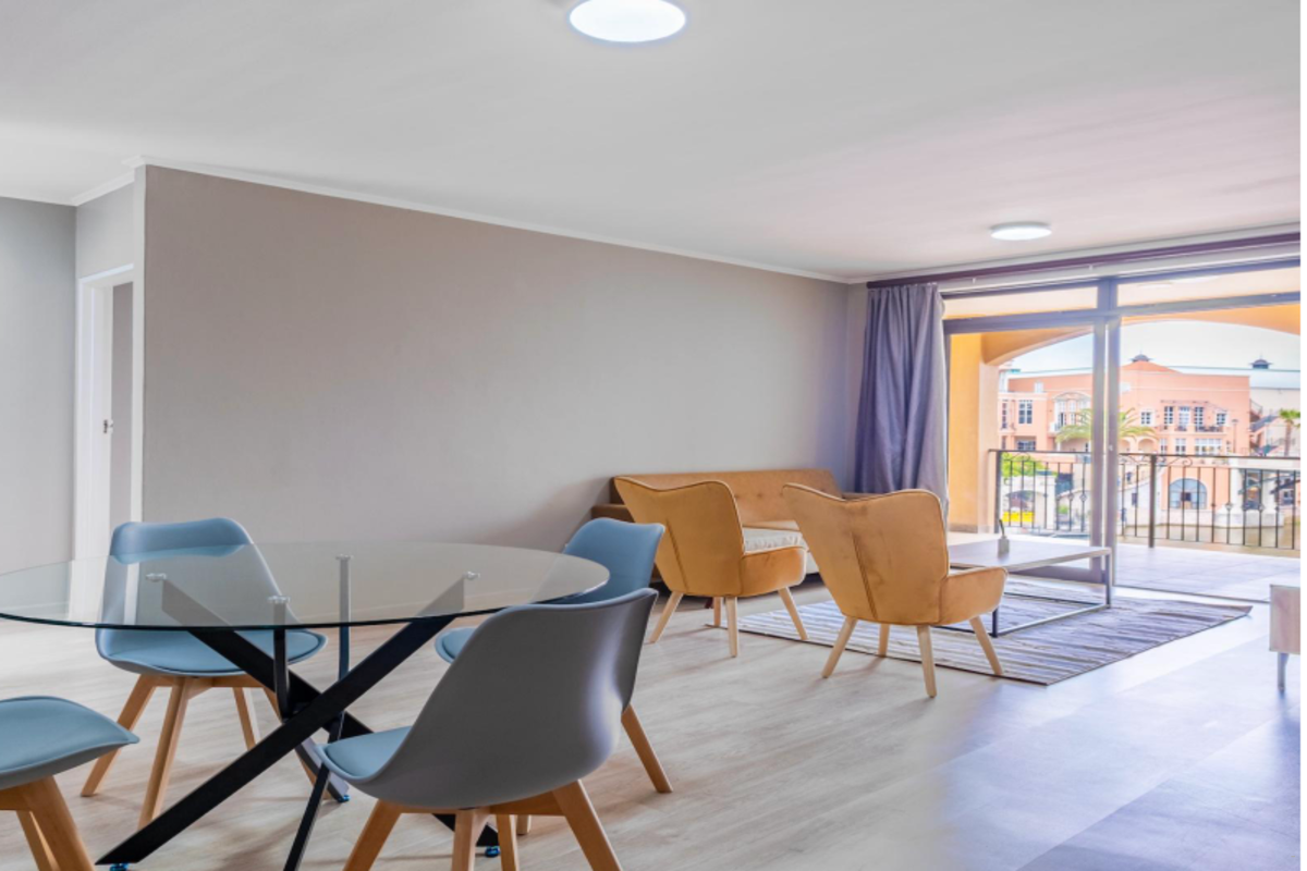 The Island Club 2 Bed Apartments image no 9 of 18