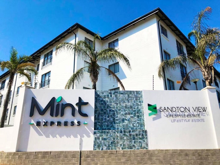 Johannesburg Accommodation at MINT Express Sandton View | Viya