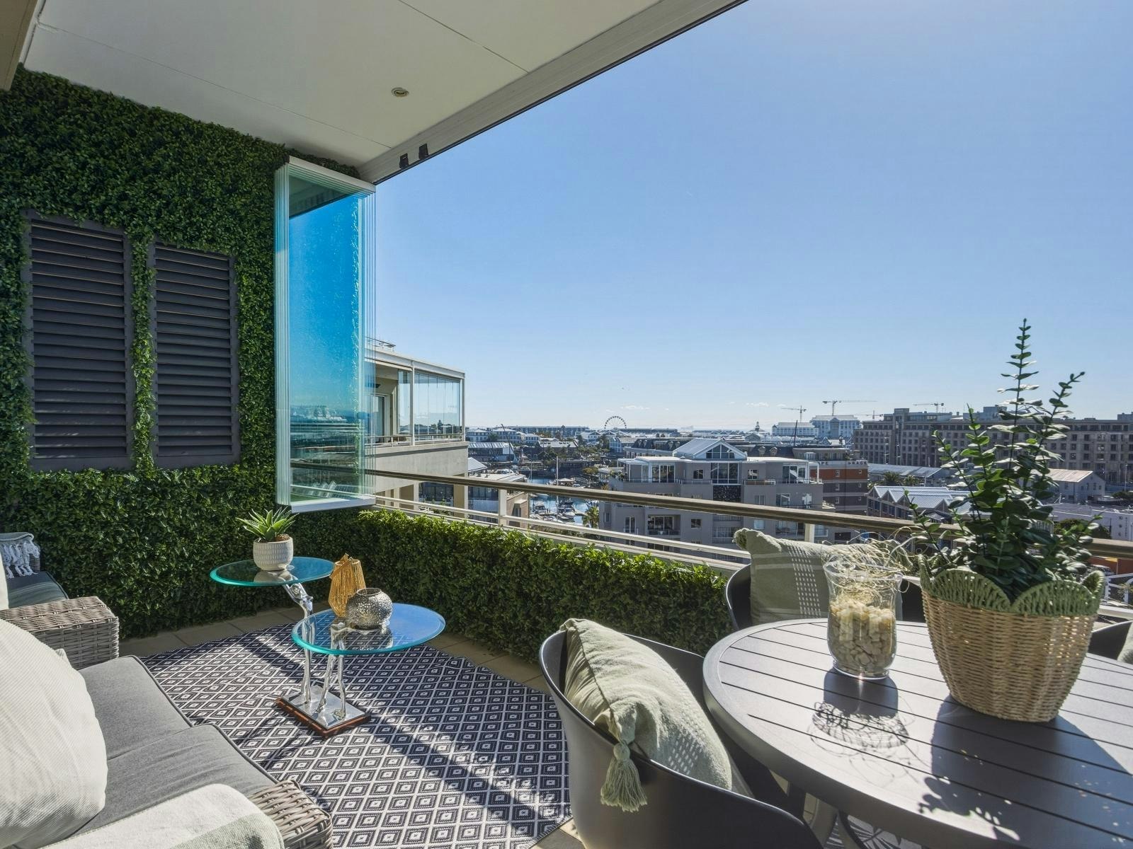Mountain Marina - One Bedroom Luxury Premier 1 image no 1 of 25