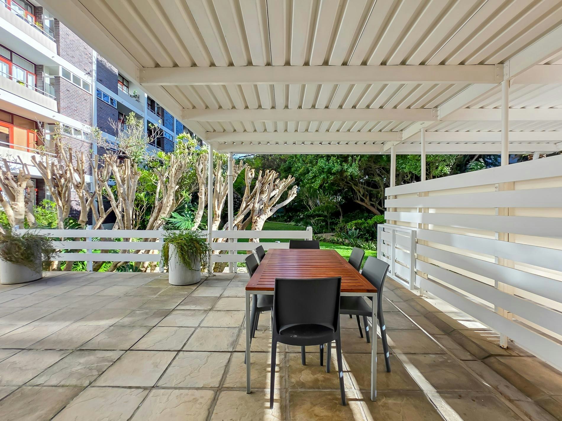 St Martini Gardens Patio Apartment image no 28 of 41