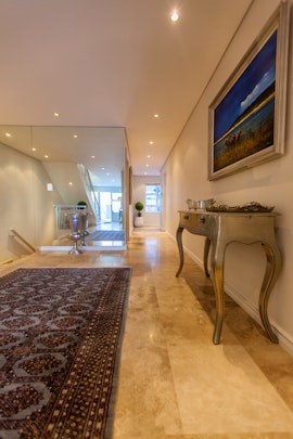 Atlantic Seaboard Accommodation at Villa on the Slopes of Geneva Drive | Viya