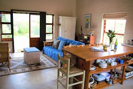 Betty's Bay Accommodation at Heron Cottage | Viya