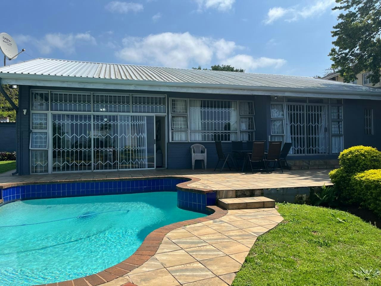 Serene Seaview Stays image no 22 of 28