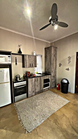 Limpopo Accommodation at Zwartkloof Bush House @ 84 | Viya