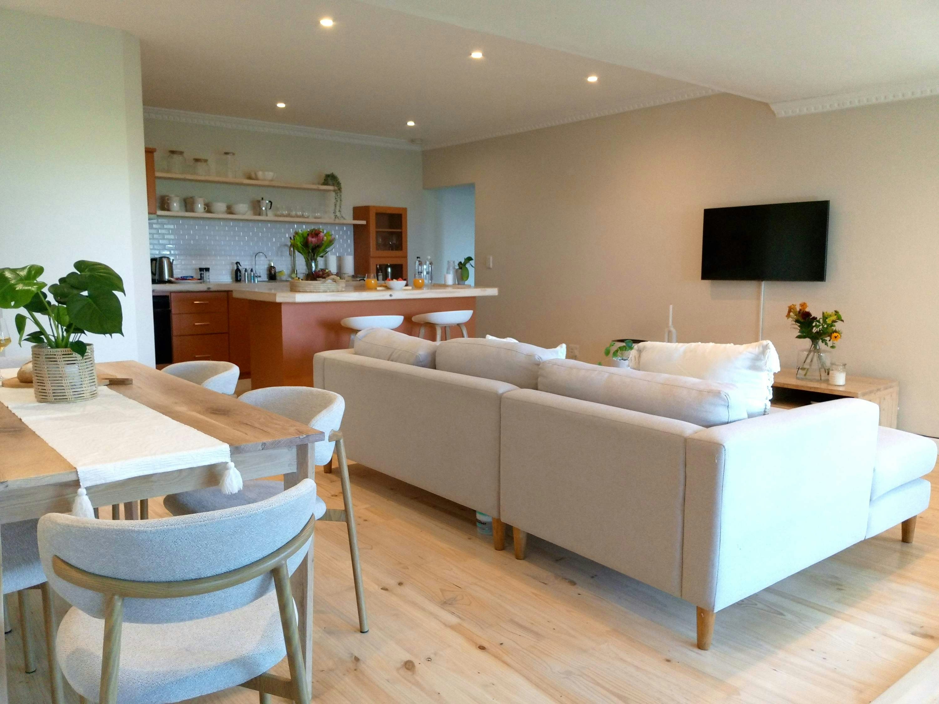 Palmcove Stay image no 3 of 29