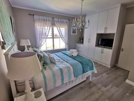 Hermanus Accommodation at  | Viya