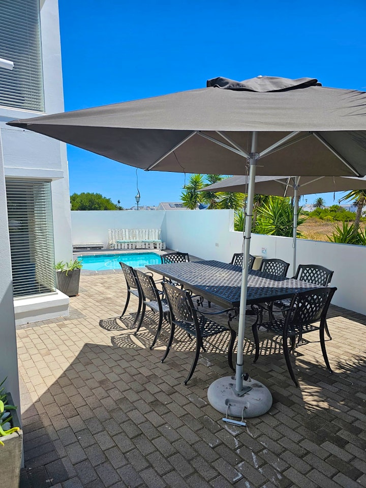 West Coast Accommodation at Whispering Palms Holiday Home | Viya