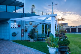 Garden Route Accommodation at Pearl White Sands | Viya