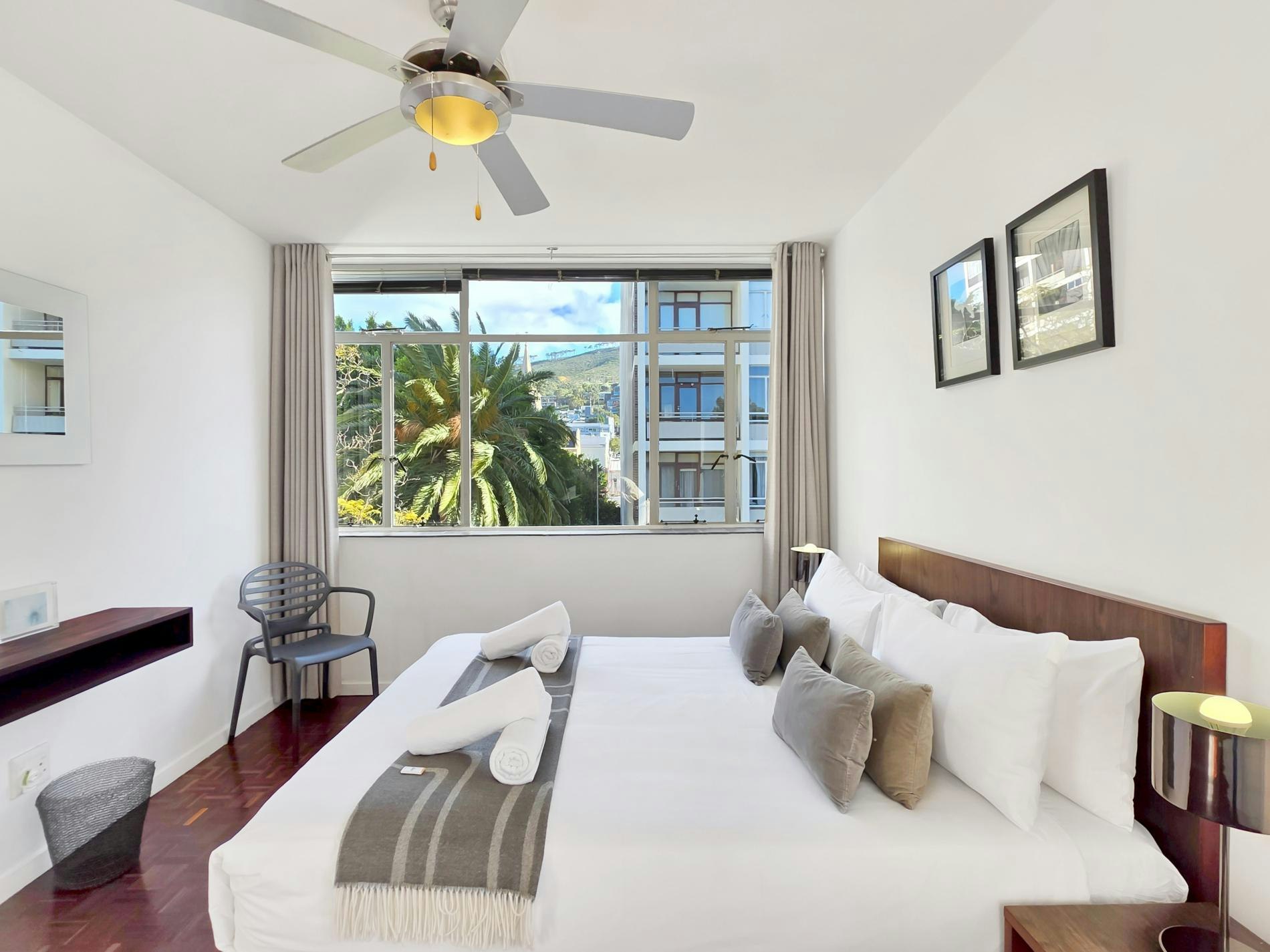 St Martini Gardens Balcony Apartment image no 15 of 41