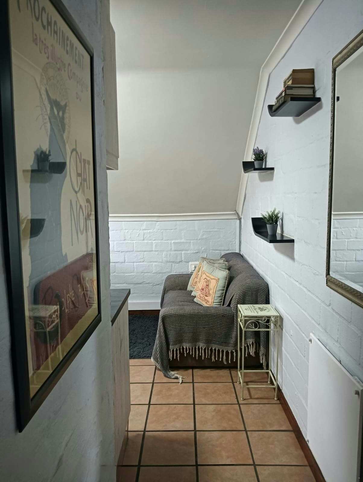 Treetop 1 Bedroom Apartment image no 11 of 21