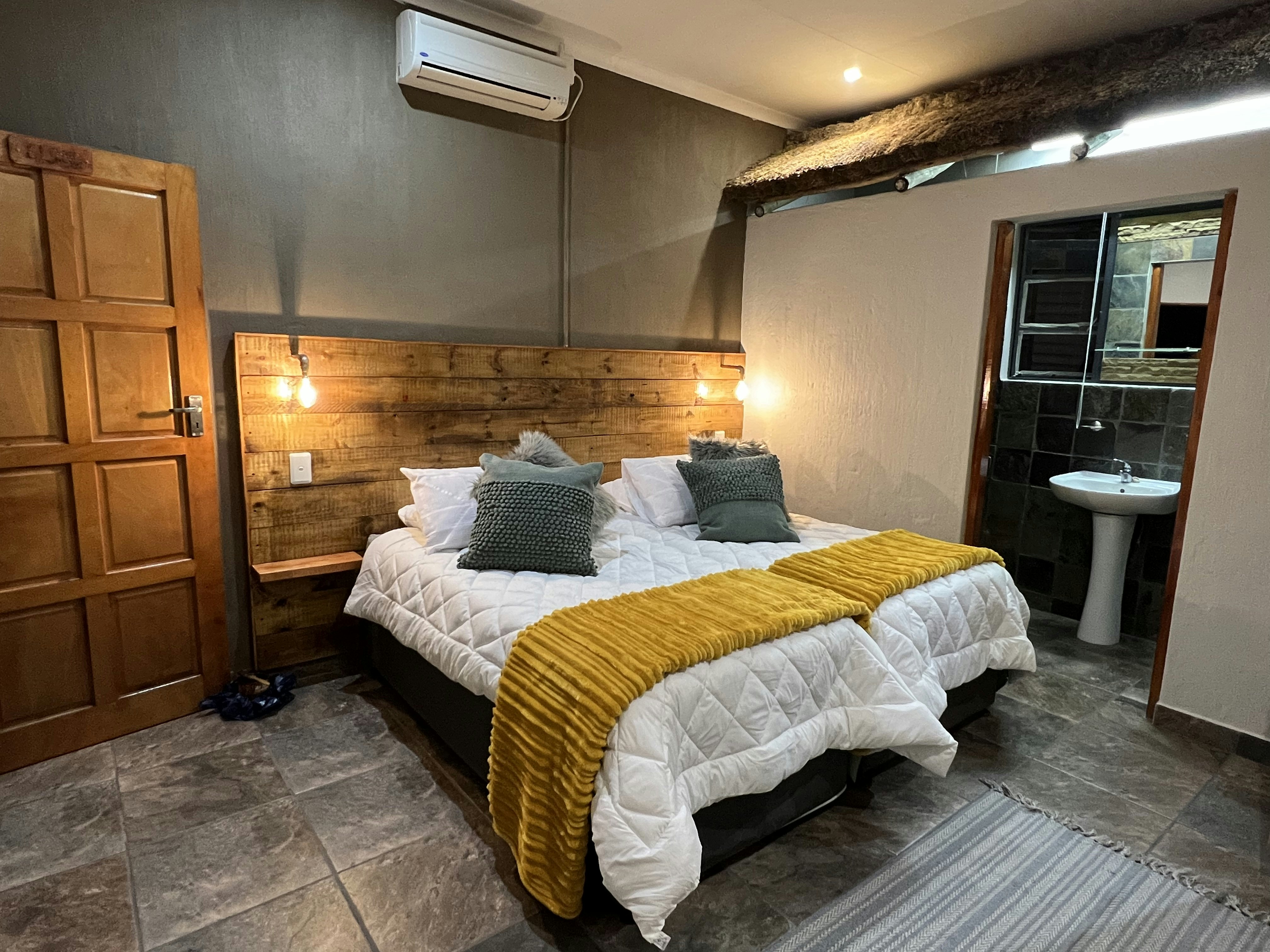 Rietfontein Guest & Safari Lodge | Rooms