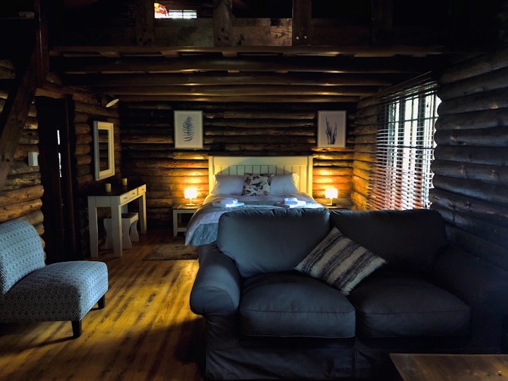 Lowveld Accommodation at The Log Cabin | Viya