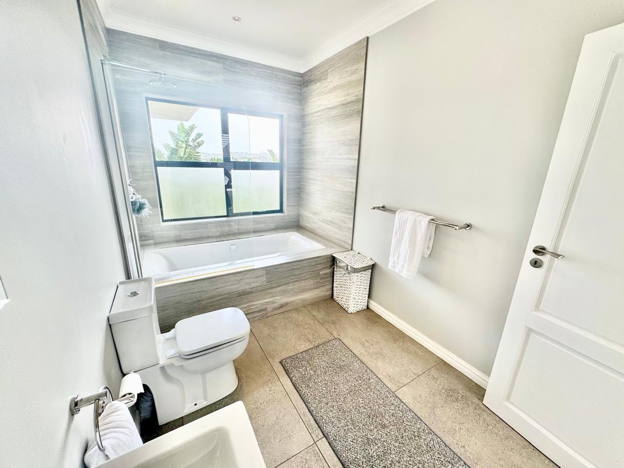 Cussonia Way Paradise HL1463: image no 31 of 37