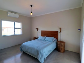 Struisbaai Accommodation at Karen Close 3219 | Viya