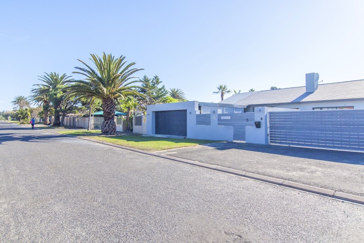 Bloubergstrand Accommodation at Bloubergstrand Lodge | Viya