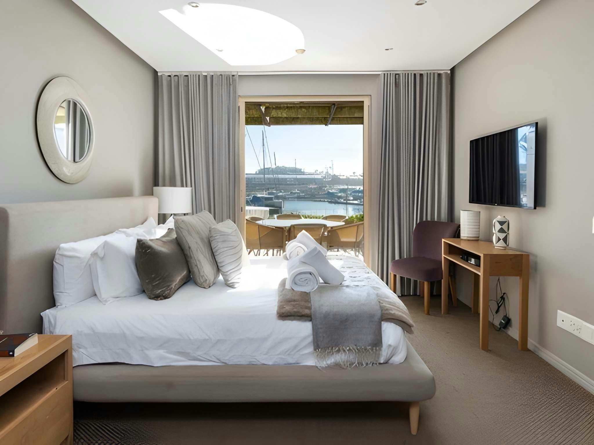 Mountain Marina - Three Bedroom Luxury Premier 3 image no 12 of 26