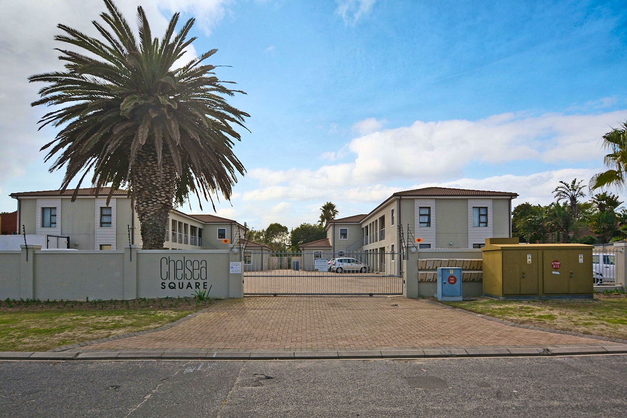 Bloubergstrand Accommodation at  | Viya