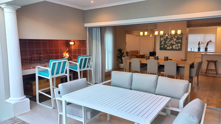 Western Cape Accommodation at Nuwe Lingen - Hermanus Eastciff Luxury Accommodation | Viya