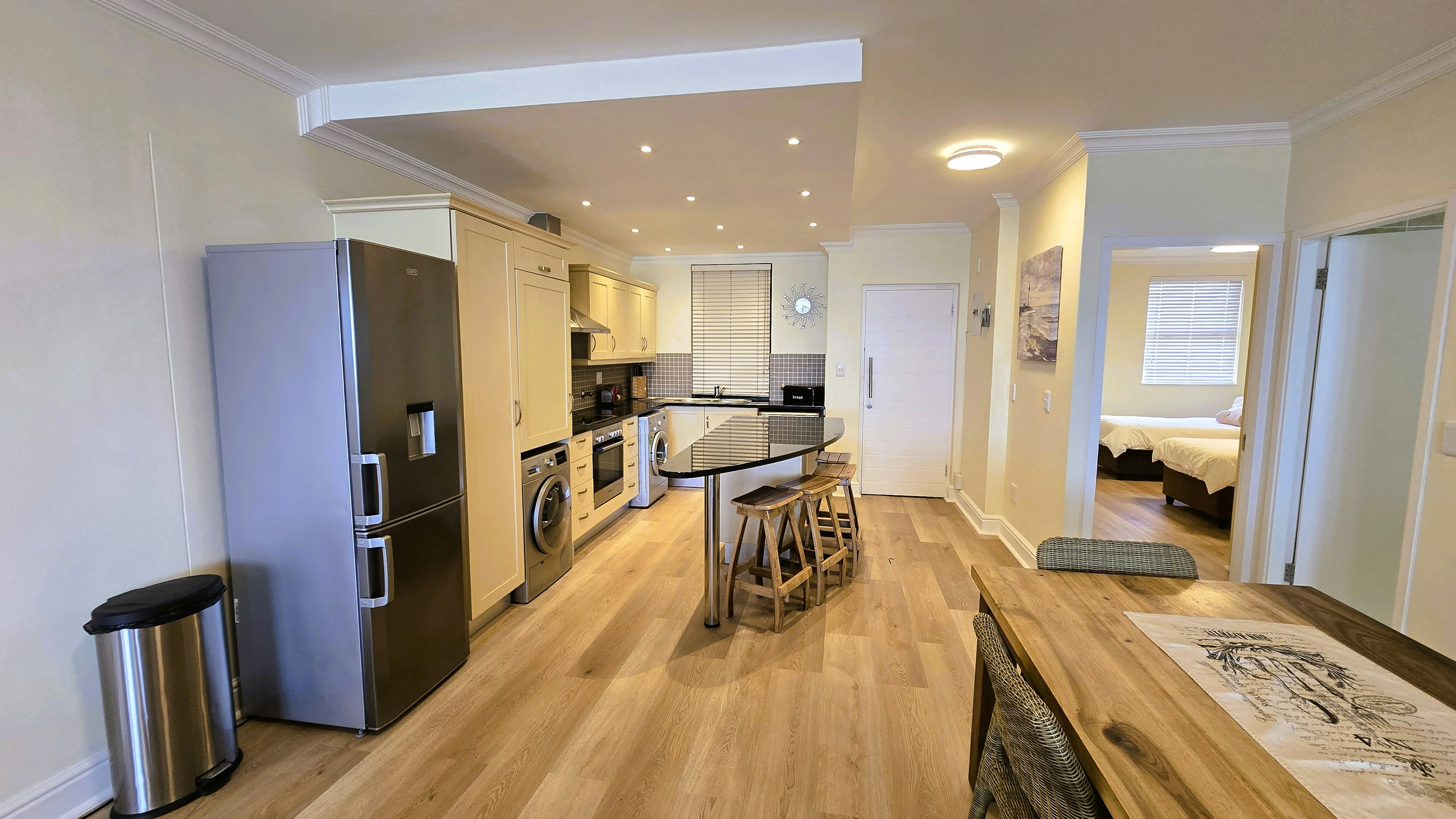 2 Tivoli Luxury Self Catering image no 11 of 24