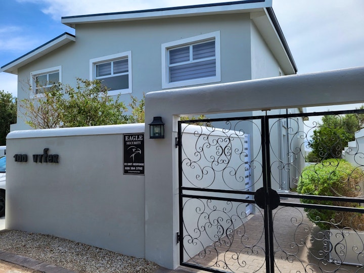 Overberg Accommodation at 100 Vyfer Guesthouse | Viya